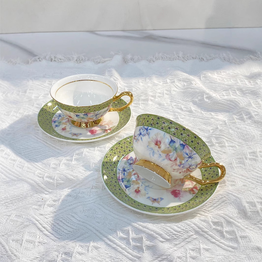 Classical Porcelain Cup&saucer - огляд і ціна Water Tea And Coffee