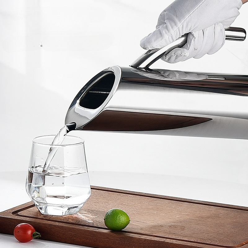 Water Jug Stainless Steel Stra - огляд і ціна Cold Brew Bottle